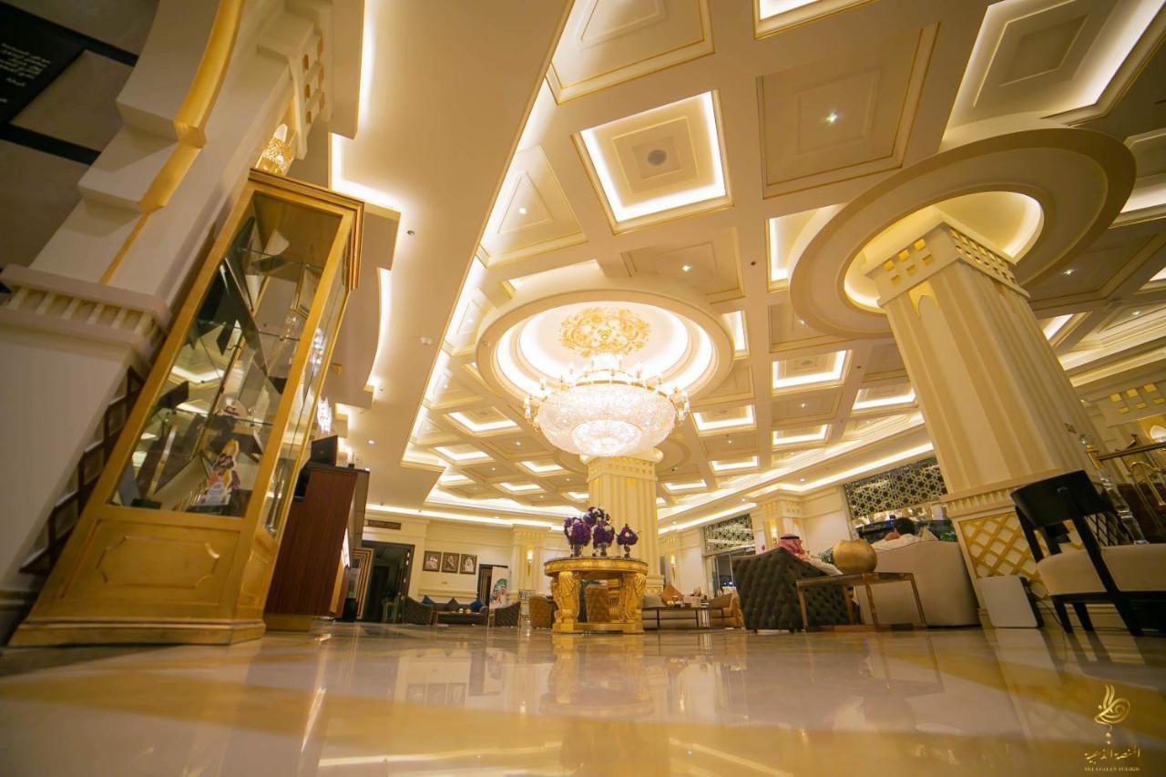 カサブランカ グランド ホテル ジェッダ エクステリア 写真 The lobby of the hotel